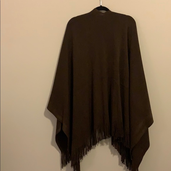 Brown fringe poncho - Picture 2 of 2